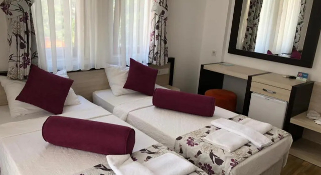 Двухместный номер Standard Hermes Hotel