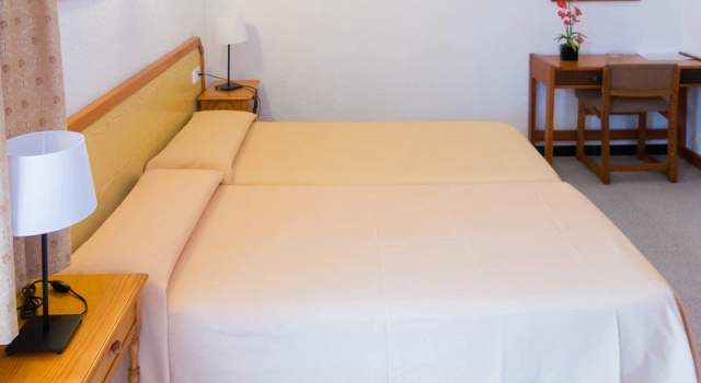 Номер Standard Hostal Sa Baronia