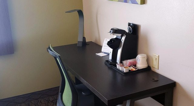 Четырёхместный номер Standard Holiday Inn Express San Angelo by IHG