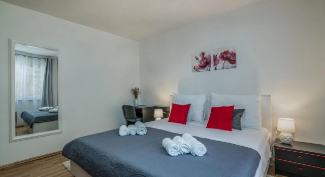 Beautiful Home in Kras With Wifi and 3 Bedrooms, Varaa Hotelli Hotellit Kvarner Islands uima-altaalla, Uima-allas