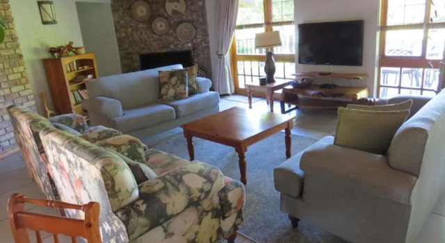 Kruger Park Lodge - AM8 - 3 Bedroom Chalet, Забронировать Шале Коттеджи Хейзивью, рядом с Kruger Park Lodge Golf Club, Коттедж
