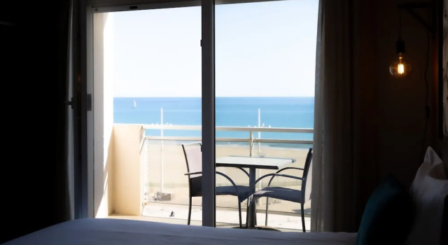 Двухместный номер Standard с балконом и с видом на море Hôtel Mar I Cel & Spa