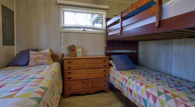 Core Sound Lodge 3 Bedroom Home by RedAwning, Забронировать Дом для отпуска Харкерс-Айленд Северная Каролина