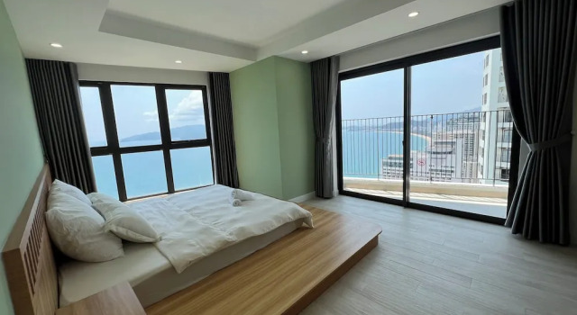 Апартаменты Executive с 3 комнатами с балконом и рядом с пляжем Apartment PHONGLIEM 3