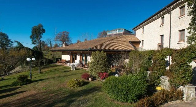 Valle Dell'Aquila Country House, Rezervați Hotel Settefrati 