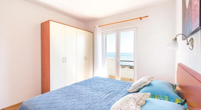 Nice Home in Makarska With Wifi and 3 Bedrooms