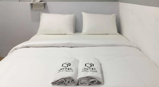 Jotel Guest House RedPartner, Rezervovat Penzión Hotely v Medan s parkováním, Parkování