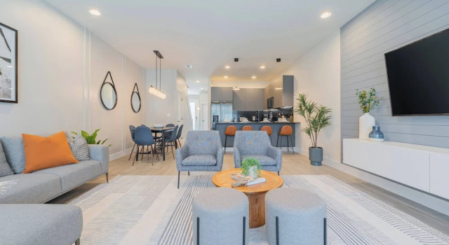 Your Orlando Retreat: Warm and Welcoming Townhome