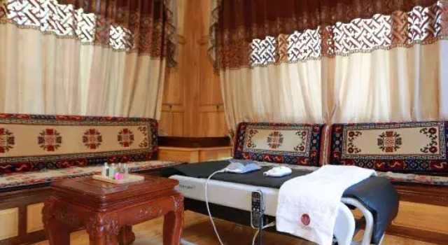 Villafound Shangri-La Womasto Resort, Book Ferieresort Resorthoteller i Yunnan, Ferieresort