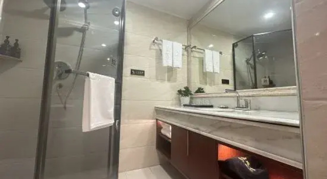 Кровать в общем номере Phoenix Holiday Hotel(Fuzhou University store)