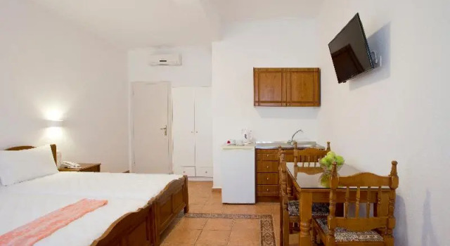 Студия Standard Alexandra Hotel