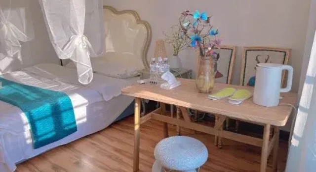 Люкс Zibo Baiyueguang Homestay