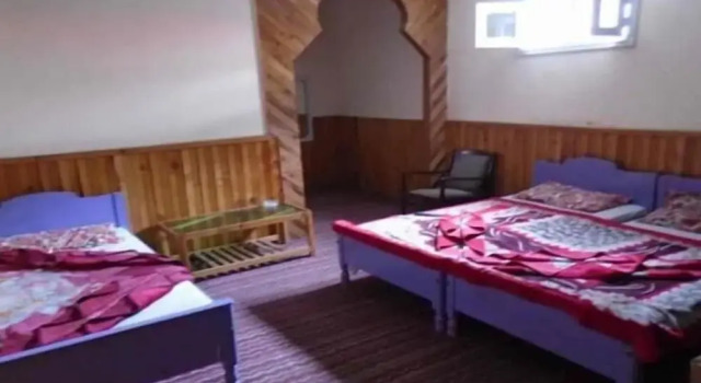 Snow Land Hotel