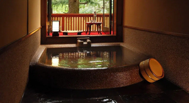Номер Standard с балконом Tonosawa Onsen Yamano Chaya Ryokan