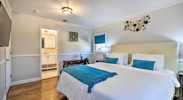 Bay Shore Vacation Rental w/ Shared Yard!, Book Lejlighed Bay Shore Long Island