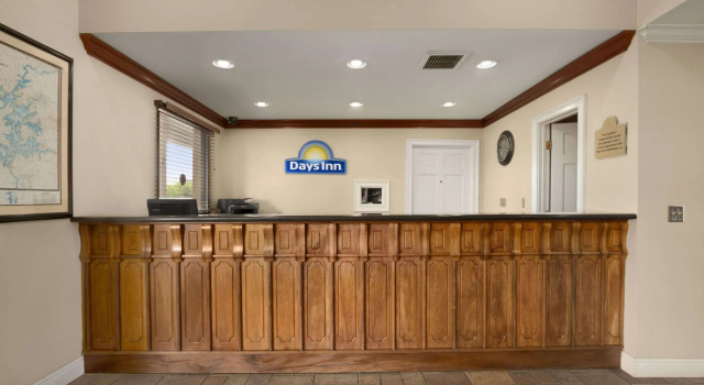 Days Inn by Wyndham Alexander City, Prenota Hotel Hotel a Alabama con piscina, Piscina