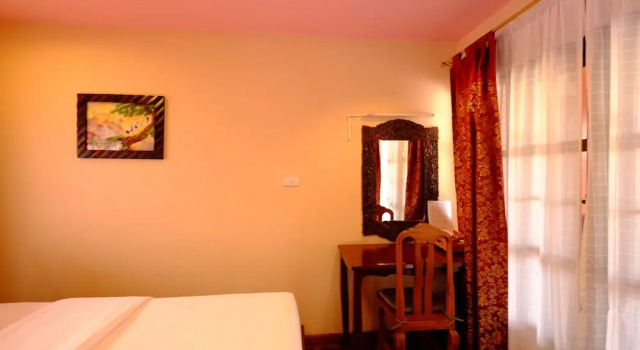 Chok Wasana Guesthouse, Забронировать Отель Мае-Сарианг 