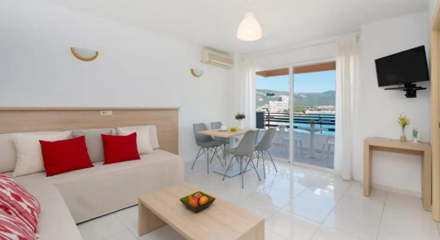 Apartamentos Calablanca