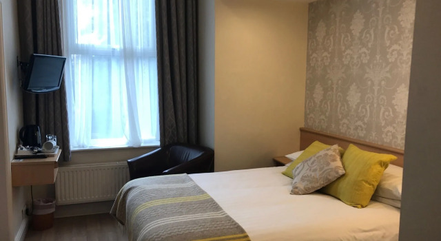 Westlynne Hotel/Apartments, Varaa Huoneisto Asunnot kohteessa Merseyside, Huoneisto