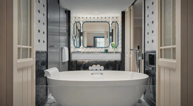 Двухместный номер Premium Hotel Indigo Shenzhen Overseas Chinese Town by IHG