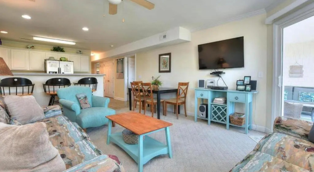 Ocean Walk 4302