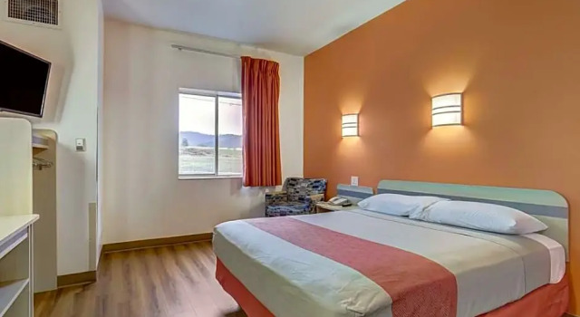 Номер Standard Motel 6-Roseburg, OR