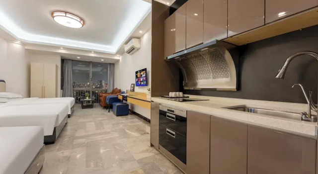 Трёхместный номер Standard с видом на город JunHome International Apartment-Beijing Rd A-mall