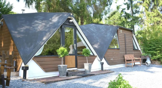 Шале Chalet in Gesves With Roof Terrace, Garden, BBQ