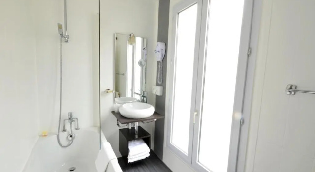 Двухместный номер Superior Logis hôtel Jardin de Villiers