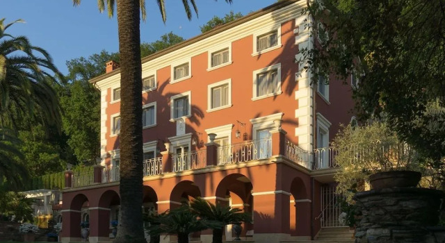 Villa Bonini, Забронировать Вилла Коттеджи Apuana coast, Коттедж