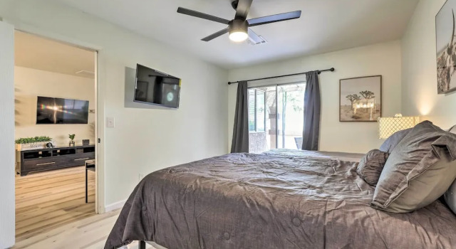Апартаменты 1 Mi to Dtwn Chandler: Townhome w/ Community Pool