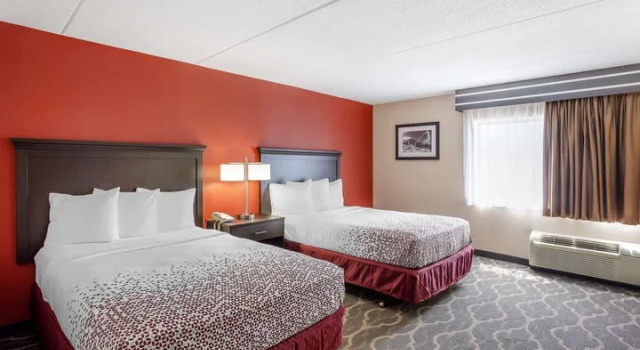 Четырёхместный номер Standard Best Western Inn at Blakeslee-Pocono