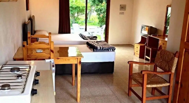 Одноместный номер Standard с балконом Bare Hill Holiday Village