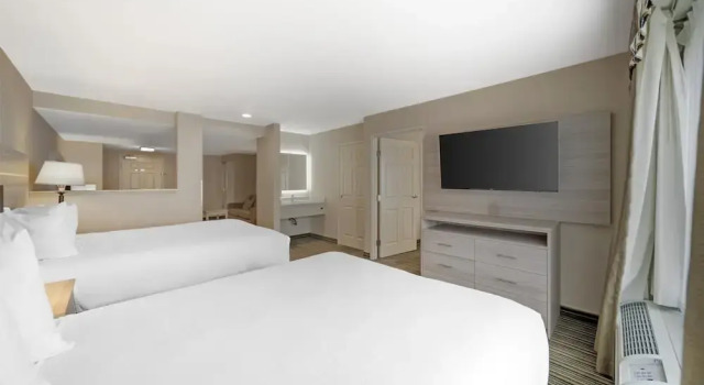 Семейный люкс Best Western Plus Twin View Inn & Suites
