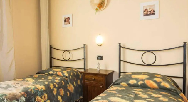 Agriturismo Tre Madonne, Забронировать Отель Монтериджони Кьянти