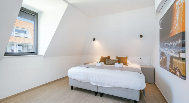 Luxurious house with indoor elevator in Knokke, Забронировать Отель Knokke Кнокке-Хейст, рядом с Больница AZ Zeno Campus Knokke-Heist