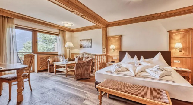 Семейный люкс с балконом Hotel Traubenheim