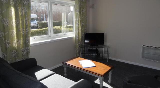 Glenrothes Central Apartment, Buchen Sie Ferienwohnung Hotels in Schottland mit Parkplatz, Parkplätze