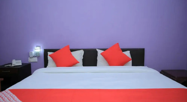OYO 256 Subash Hotel