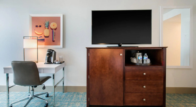 Четырёхместный номер Standard Holiday Inn Orlando - Disney Springs® Area by IHG