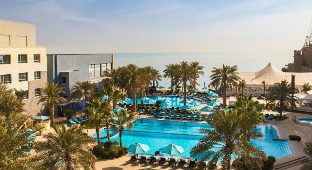 Люкс с видом на сад The Palms Beach Hotel And Spa