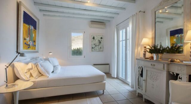 Villa Aerie - Sweeping Sea Views, Eclectic Style by Villarentalsgr