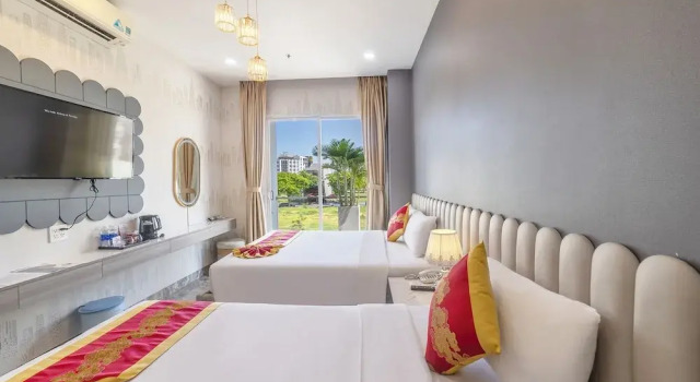 Номер Deluxe Tiffany Hotel & Restaurant