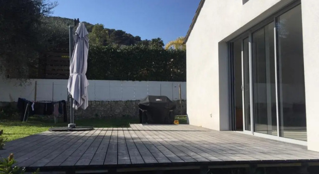 Maison calme, climatisation, piscine et barbecue