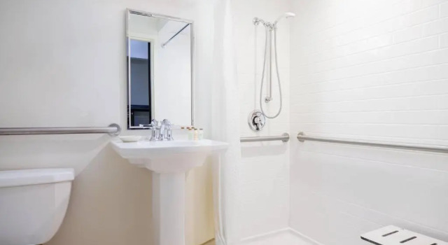Номер Standard Renaissance Asheville Downtown Hotel