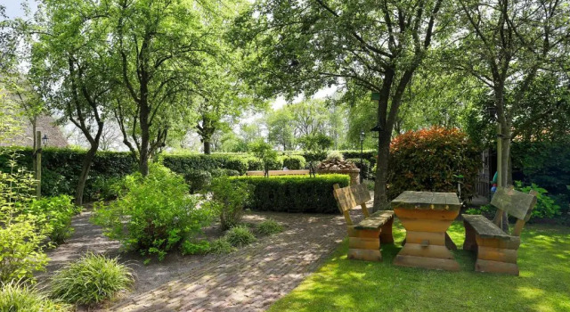 Rheezerstee, Rezerwuj Hotel Rheezerveen Salland