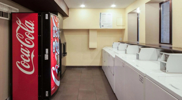 Comfort Inn Airport East, Rezerwuj Hotel Hotele w El Paso z parkingiem, Parking