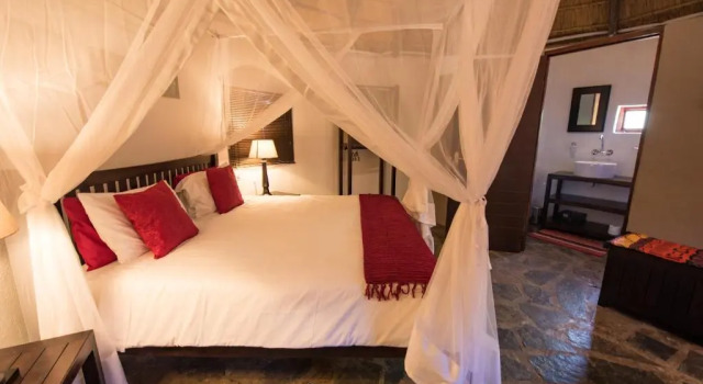 Ku Sungula Safari Lodge, Забронировать Дом для отпуска Коттеджи Заповедника Балуле, Коттедж