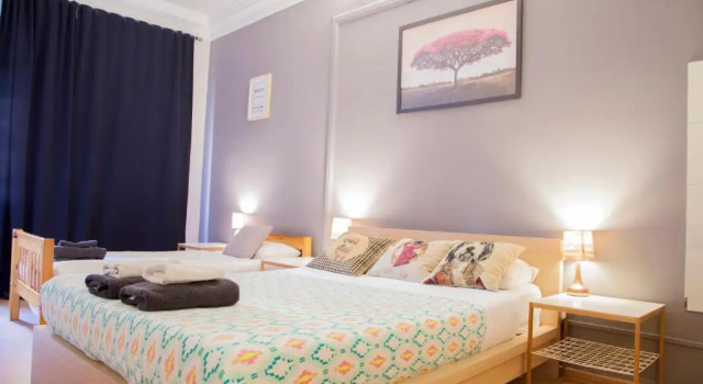 Трёхместный номер Wow Hostel Barcelona