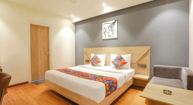 Номер Deluxe FabHotel JHS Studio